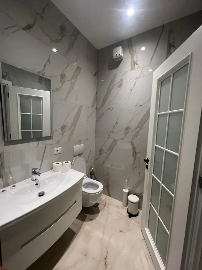 טיראנה Cane Apartment Emerald 0*,