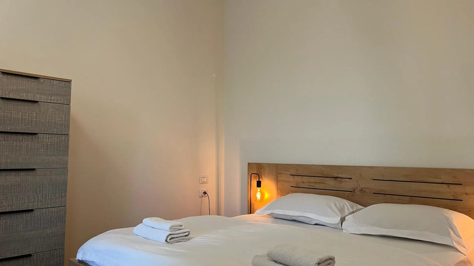 טיראנה Cane Apartment Emerald אלבניה